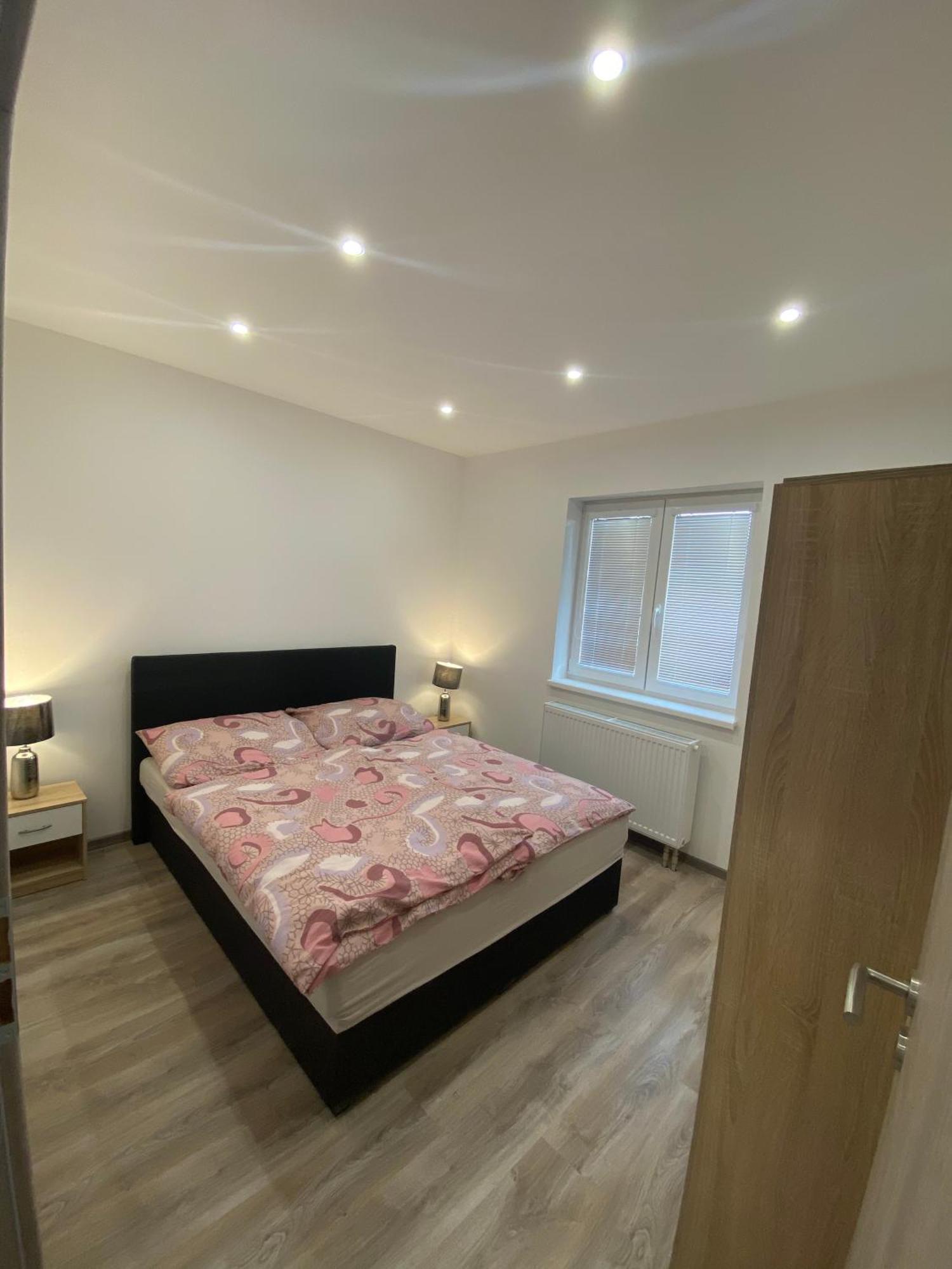 Apartman Levandule Marenice Buitenkant foto