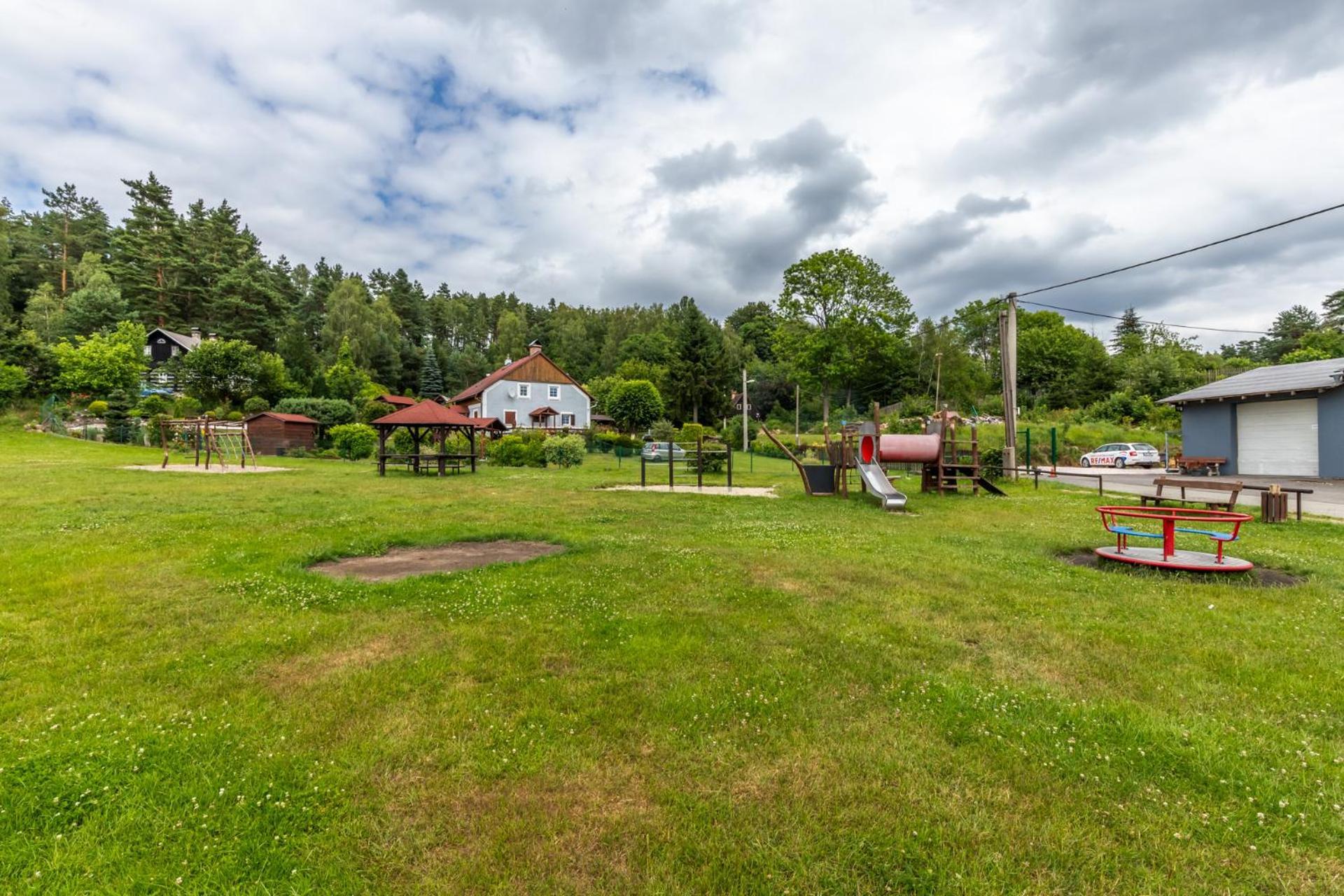 Apartman Levandule Marenice Buitenkant foto